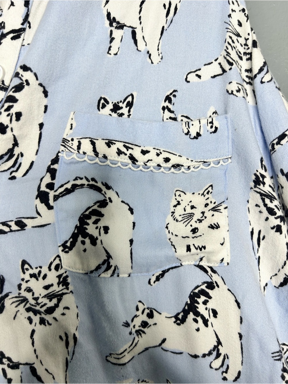 kate spade Whimsical Light Blue Cat Print Pajama Sleep Top Size Small - Picture 2 of 7